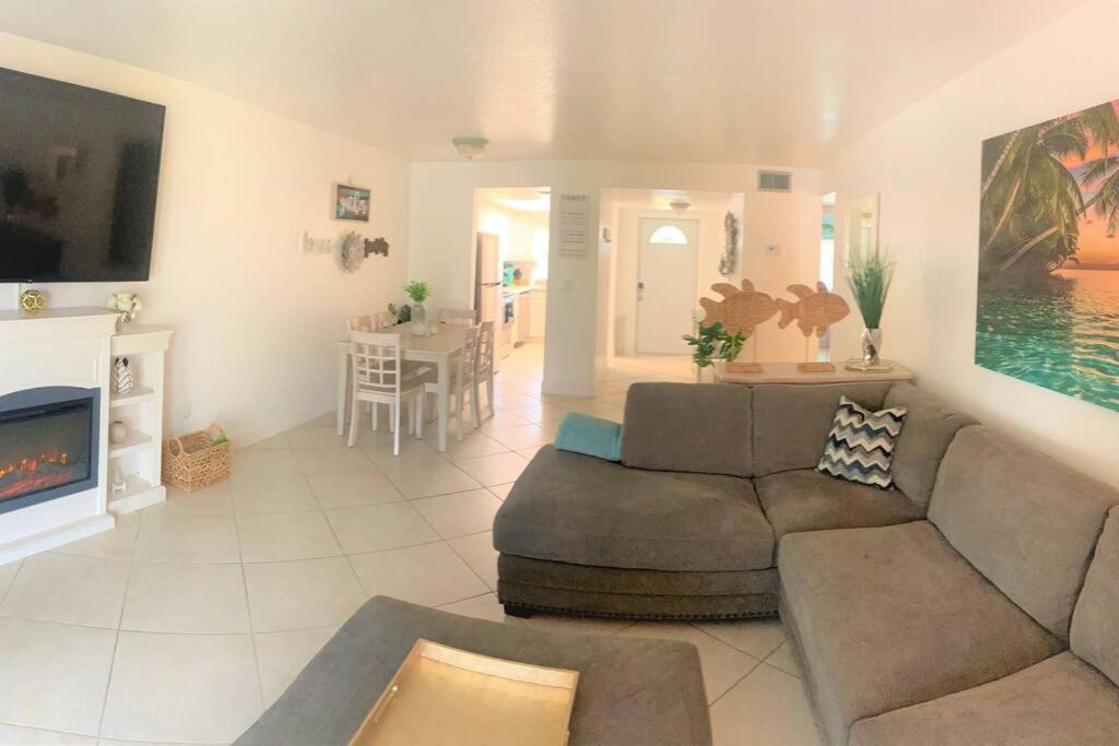 Bright And Beachy 2Bed 1Bath Home - Unit 210 Cocoa Beach Dış mekan fotoğraf